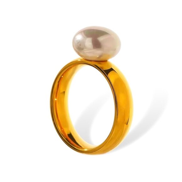 NWT White Pearl Ring Sz.9 18K Hold Plated Minimalist Classic - Picture 2 of 8